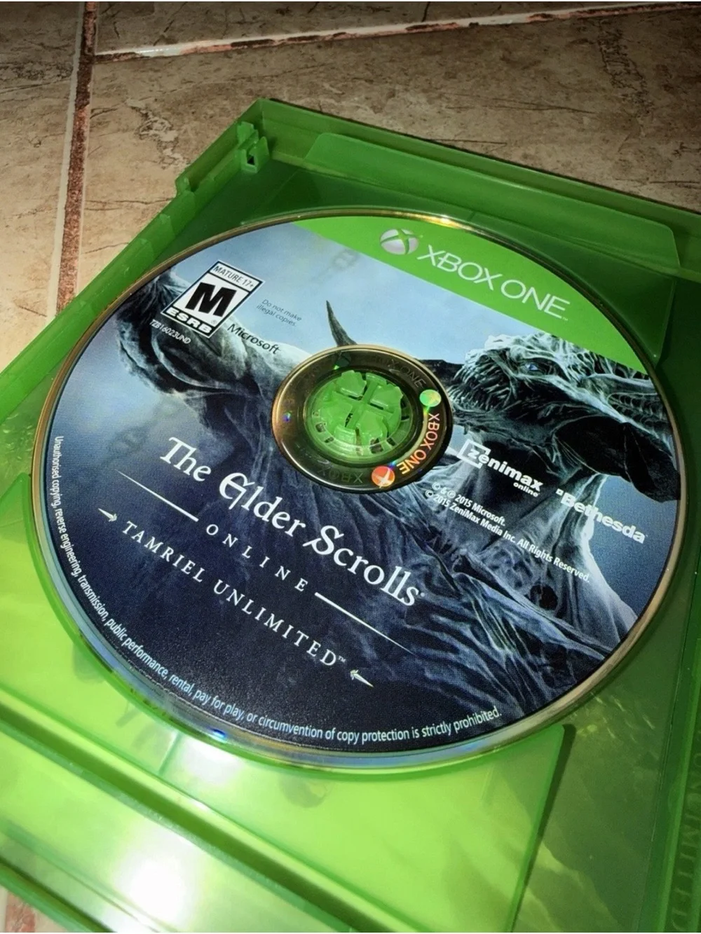 Microsoft Xbox One The Elder Scrolls Online White & Gold Game Case